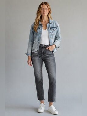 Silver Jeans Denim Jacket Evelyn Light Wash NWT Medium Size 10 / 12